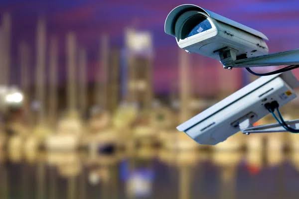 Videoüberwachung Installation für Gewerbeobjekte, Wohnhäuser und Tiefgaragen